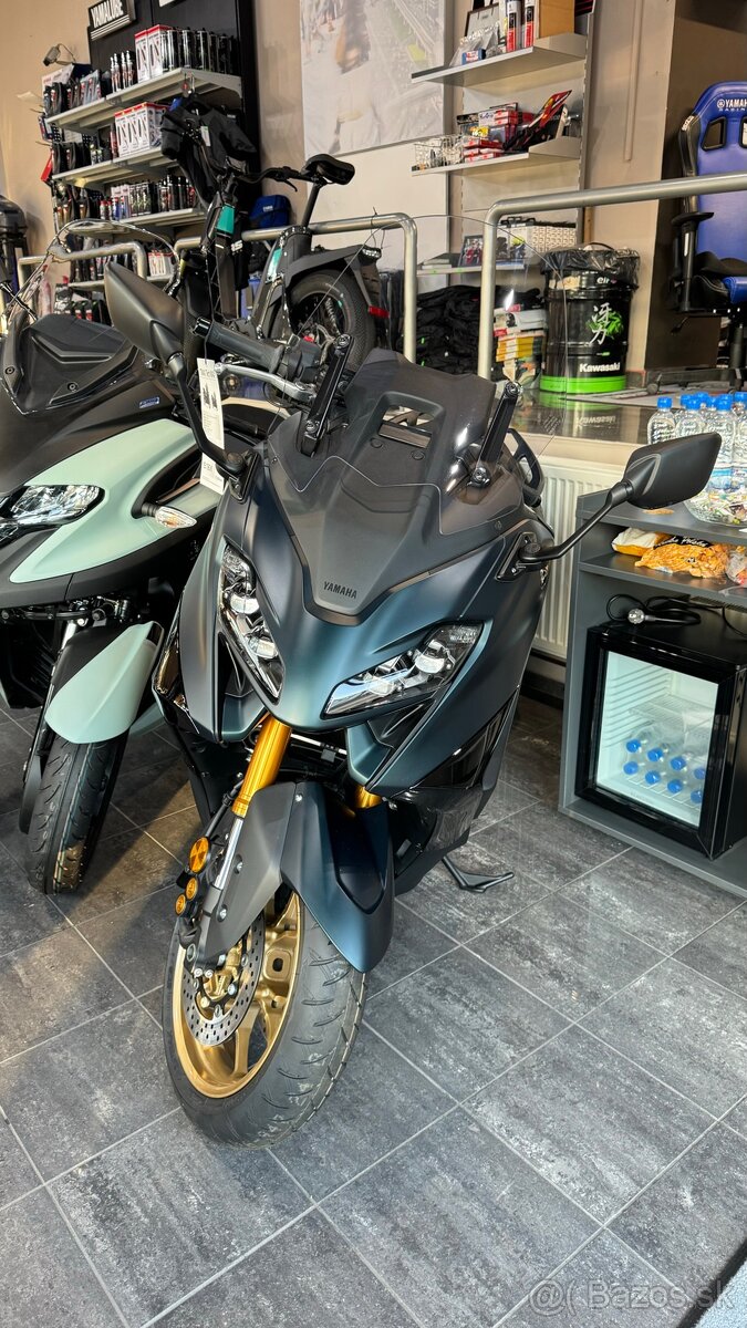 Yamaha T-MAX