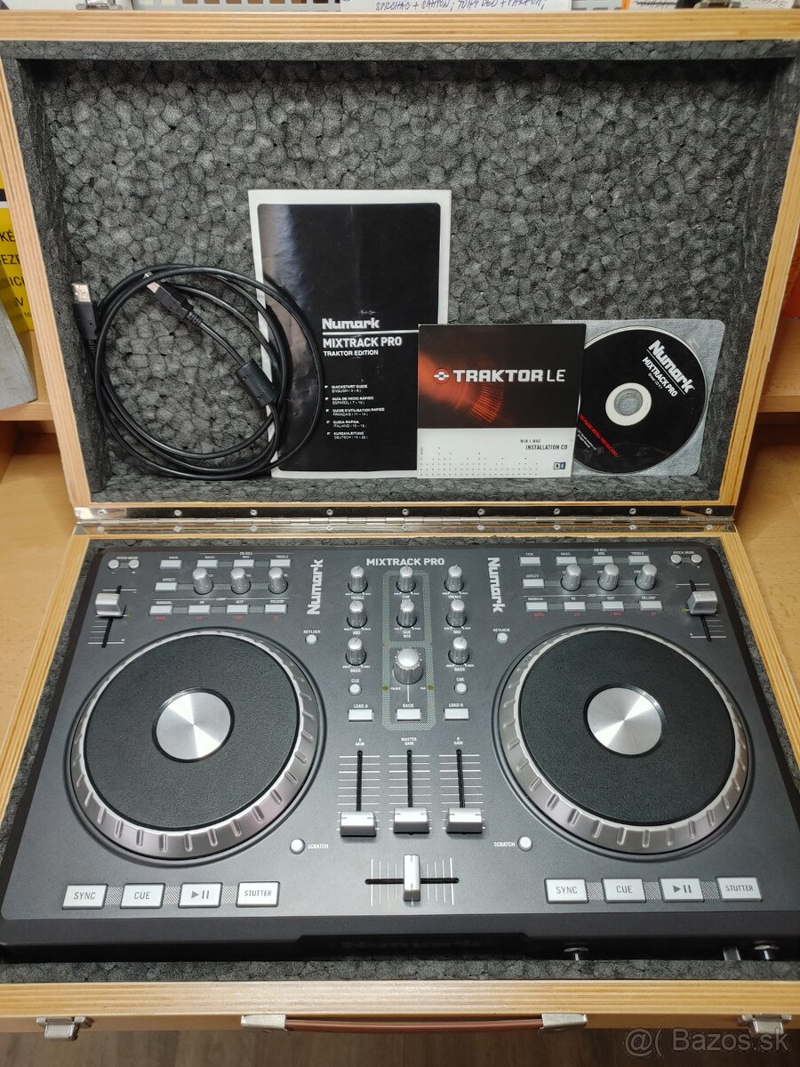 Numark MIXTRACK PRO