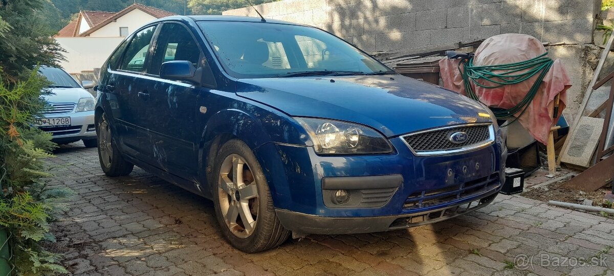 Ford Focus 1.6 benzín