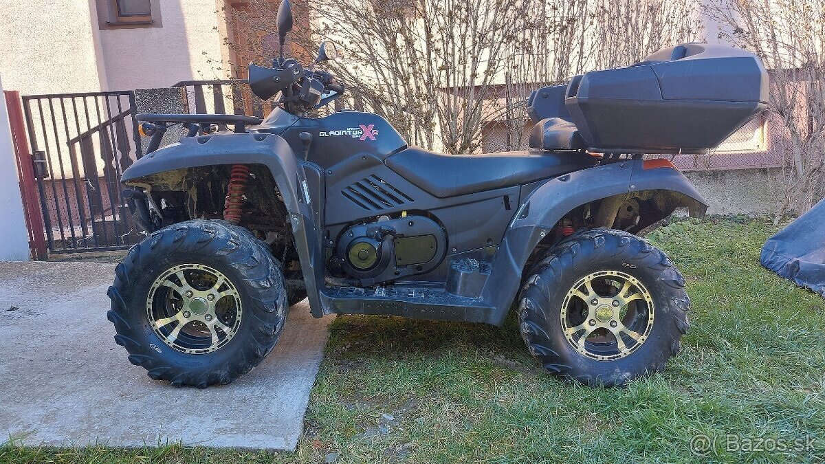 Cf moto Gladiator x6 EFI 4X4 long