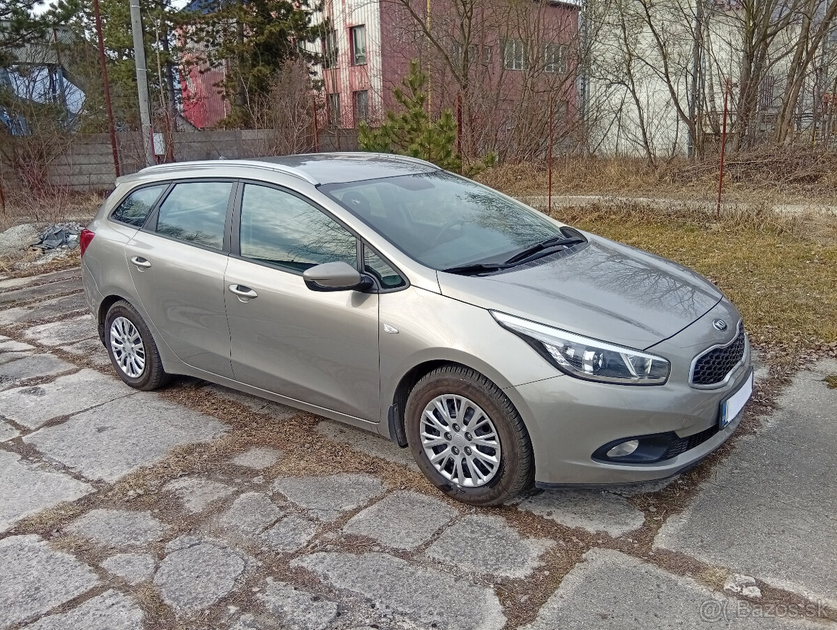 KIA Ceed SW 1,4 benzín