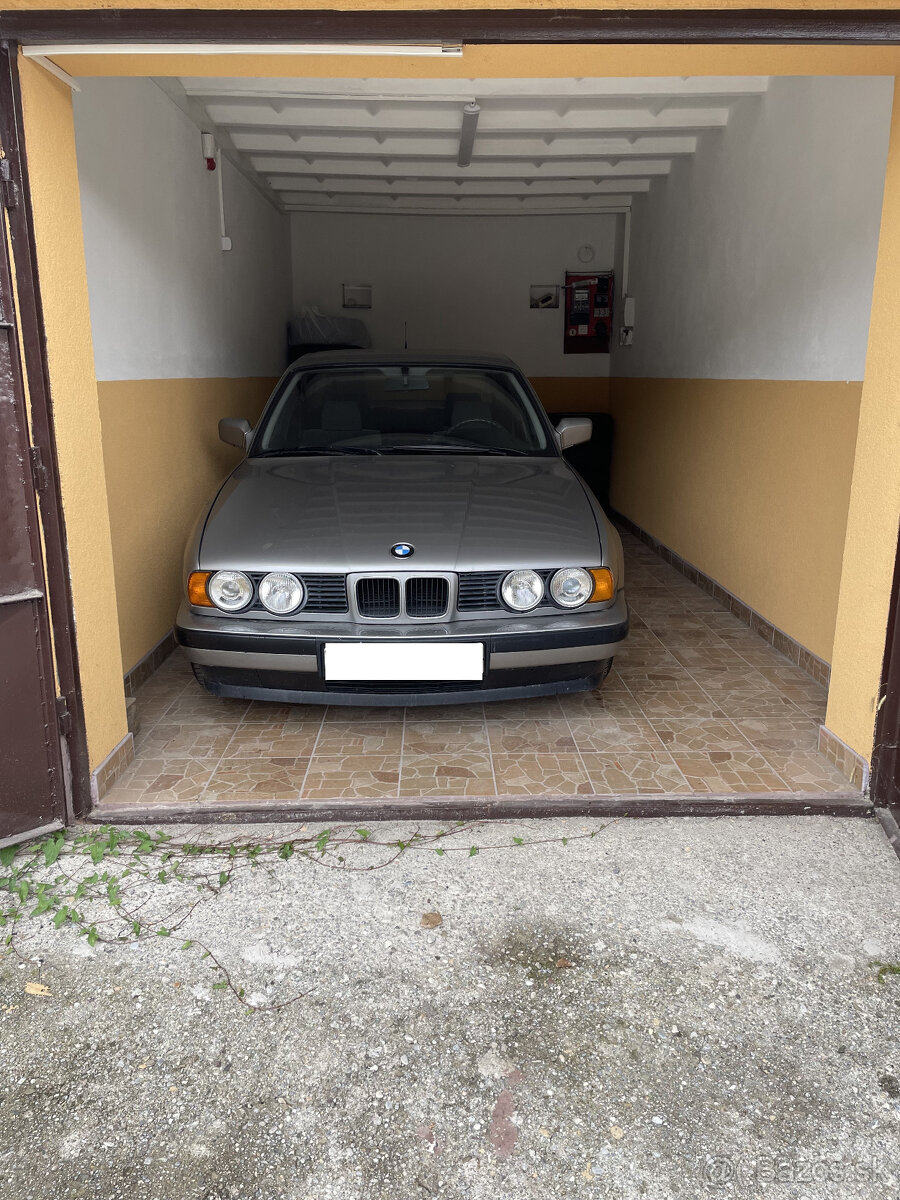 BMW E34