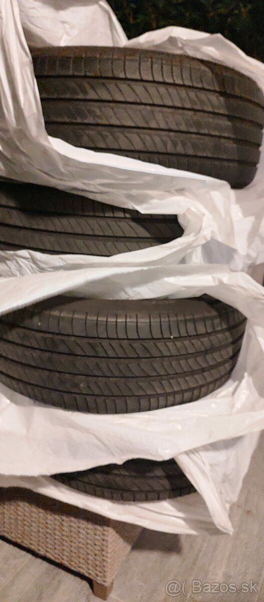 Michelin Primacy 4 235/50 R19 Letne pneumatiky