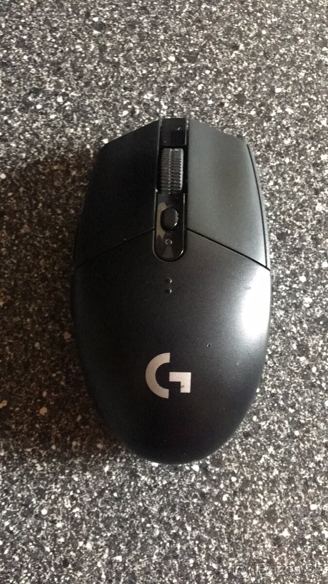 Logitech g305