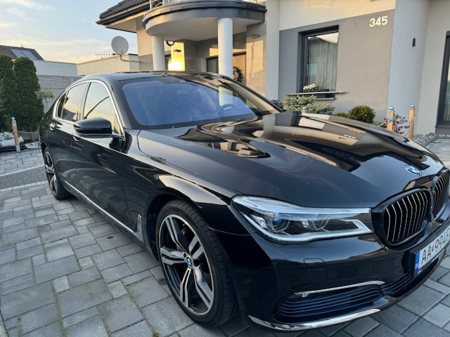 BMW Rad 7 730d xDrive A/T AKONTACIA OD 0%