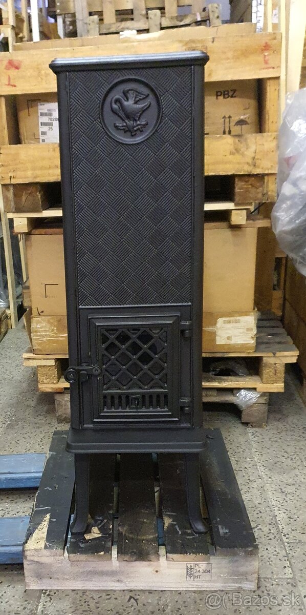 Liatinové kachle Jotul F 606  čierný lak