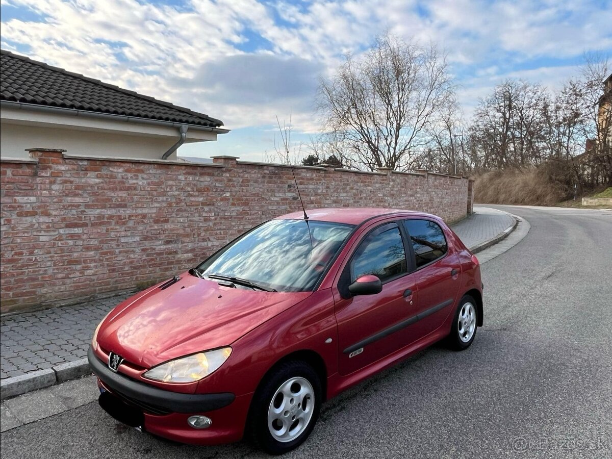 Predám Peugeot 206 1,4 2002 177tis nájazd