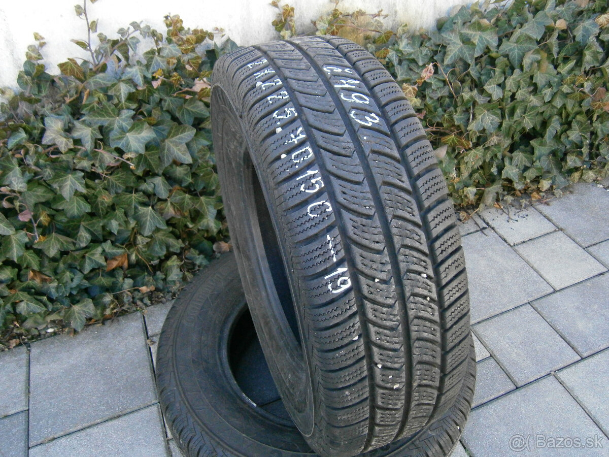 Predám 2x zimné pneu Continental 225/70 R15C 112/110R