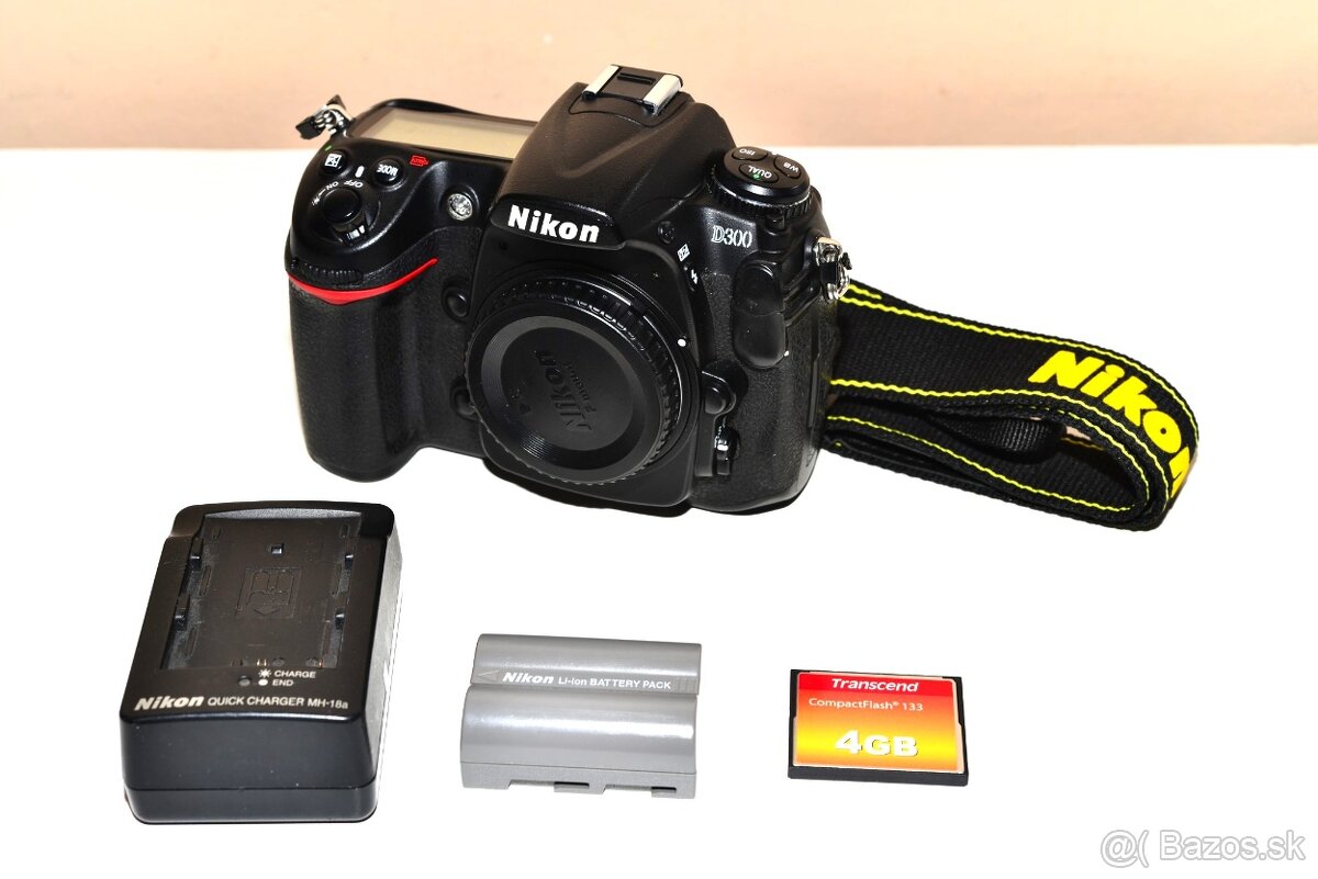 Nikon D300 + příslušenství
