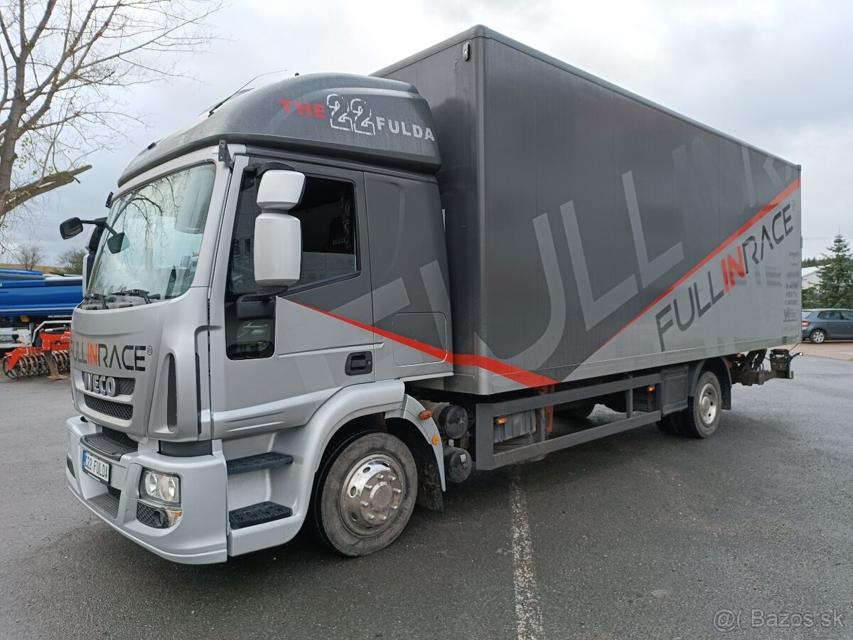 Iveco ML120E25/P 6ti válec skříň+čelo+měchy 2011