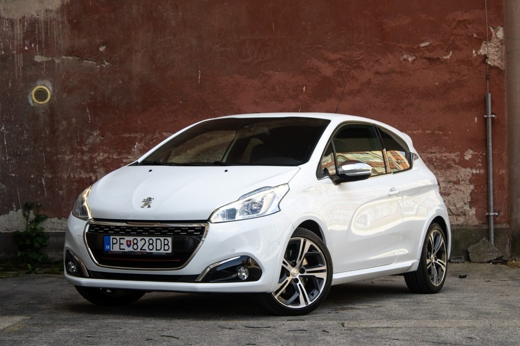 Peugeot 208 GTI (možný odpočet DPH)