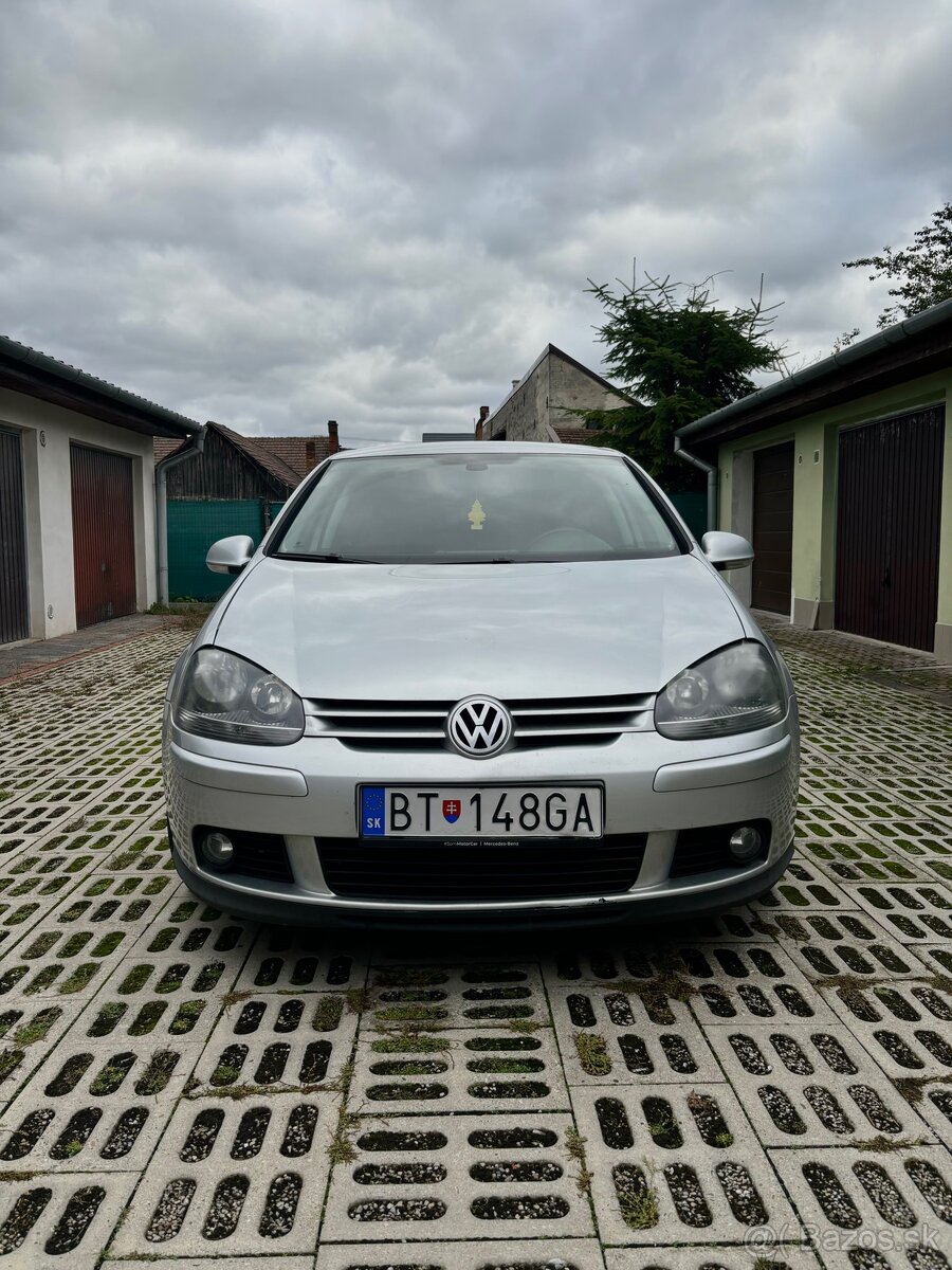 Volkswagen Golf V