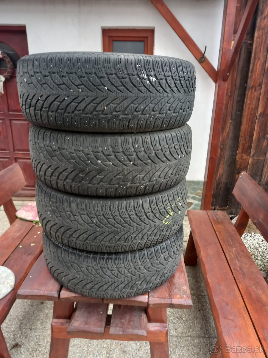 225/55 r18  nokian zimné