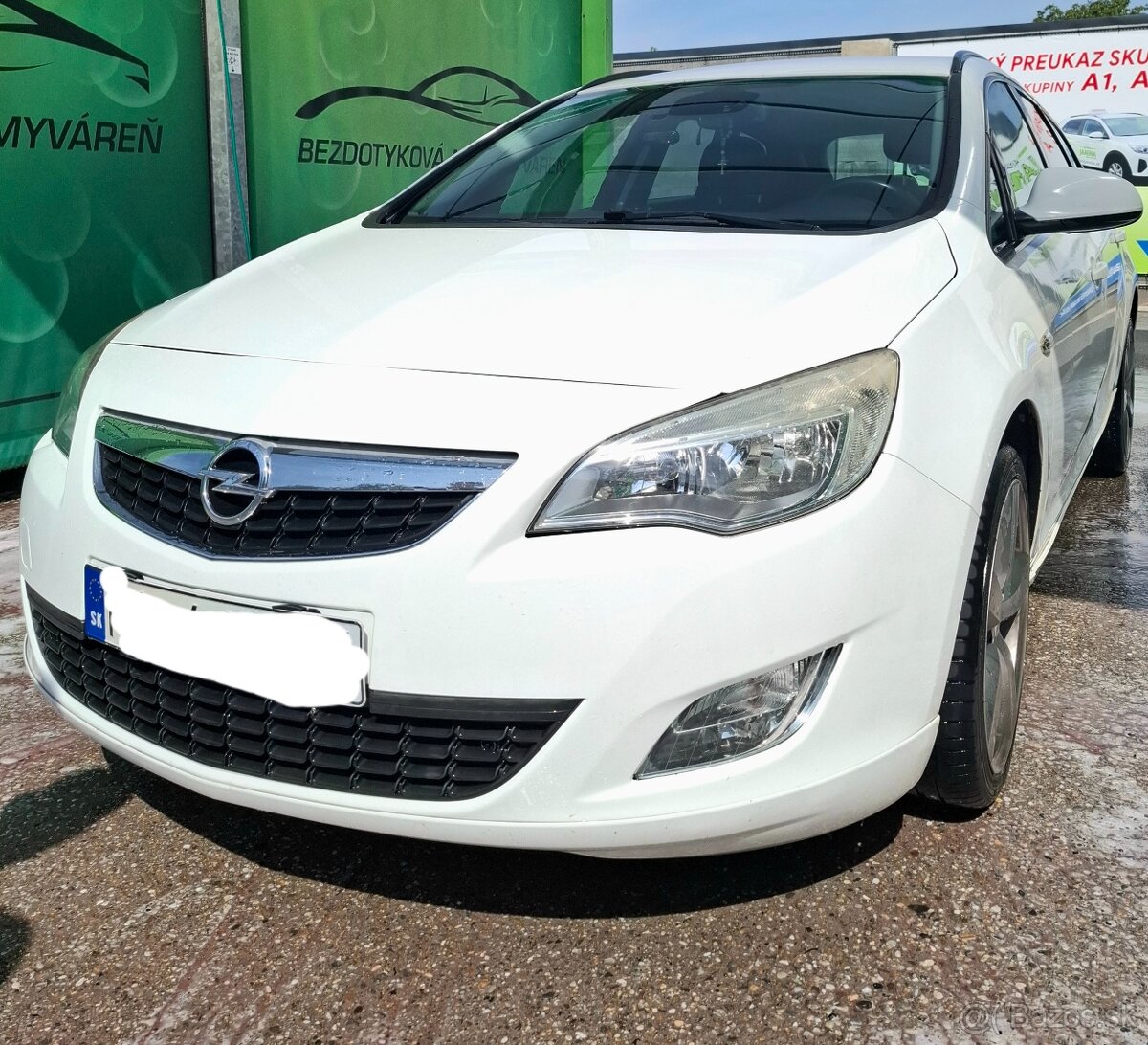 Opel Astra ST