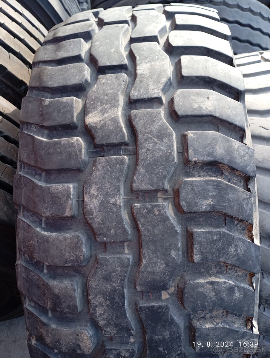 pneu Tatra / Barum NR27 / 18R 22,5 / 445/65 R22,5