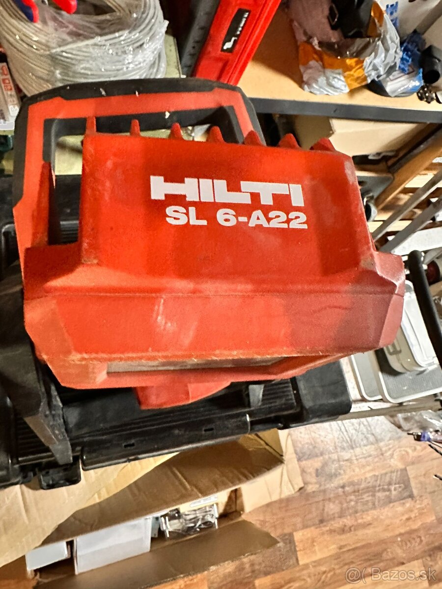 Hilti svetlo, vysávač