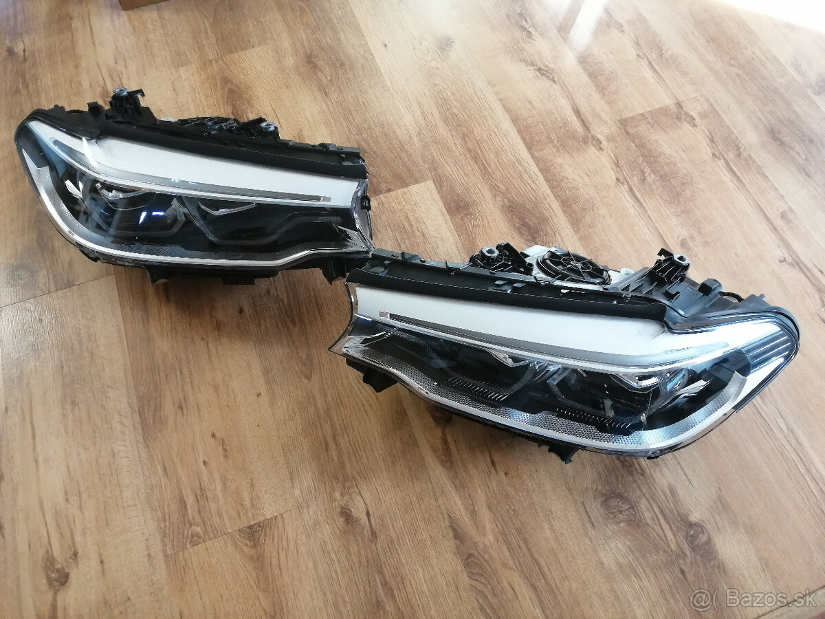 BMW 5 G30 G31 FULL LED Adaptive 8499122 8499121