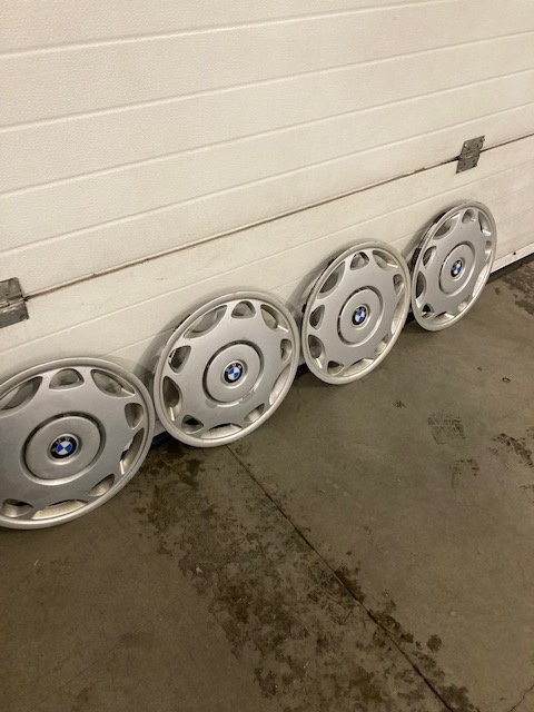 BMW puklice 15"