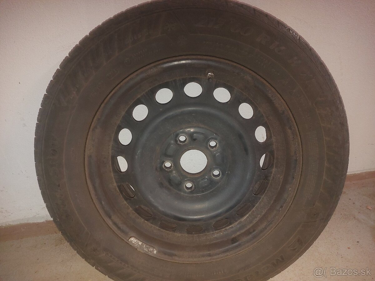 Suzuki Vitara 215/60 R16 zimna sada