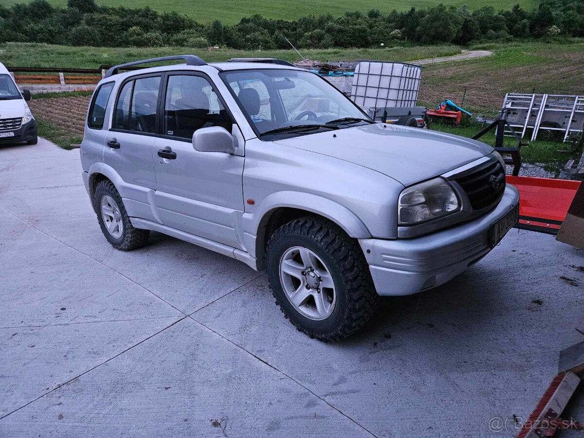 Suzuki vitara 2,0 benzín