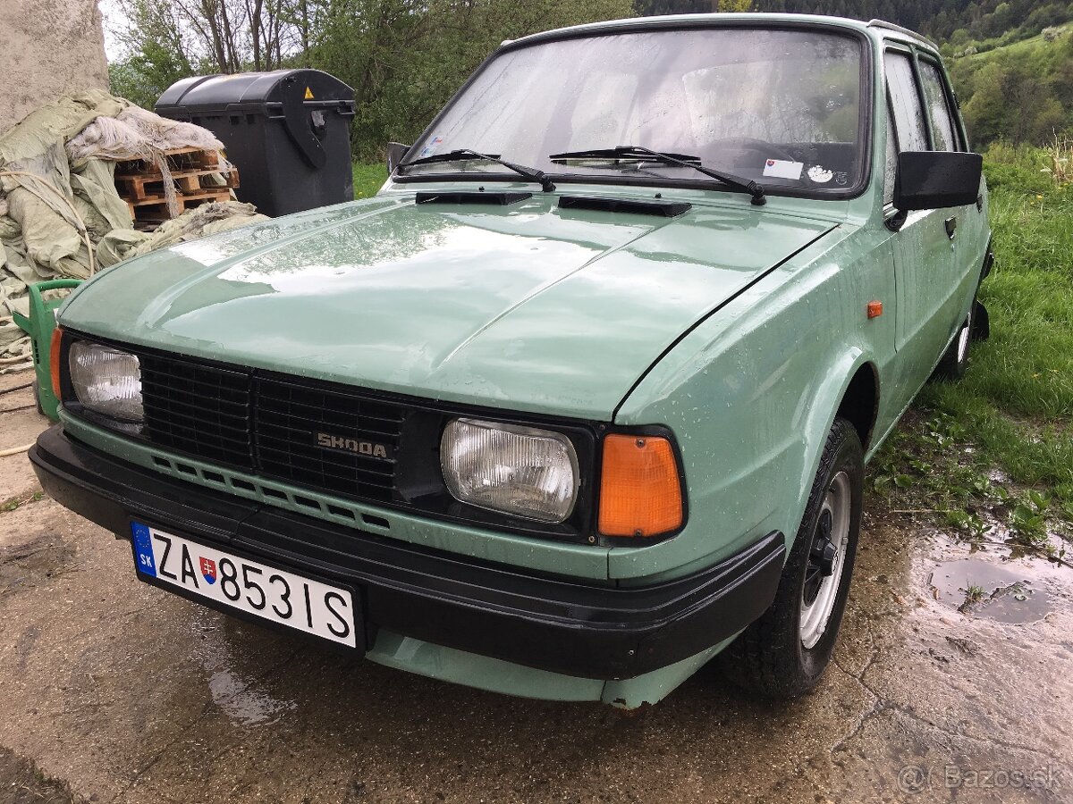 Škoda 105 1987