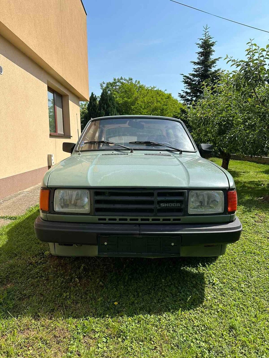 ŠKODA 120L