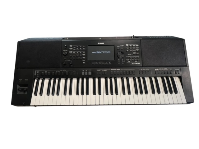 Yamaha PSR SX700