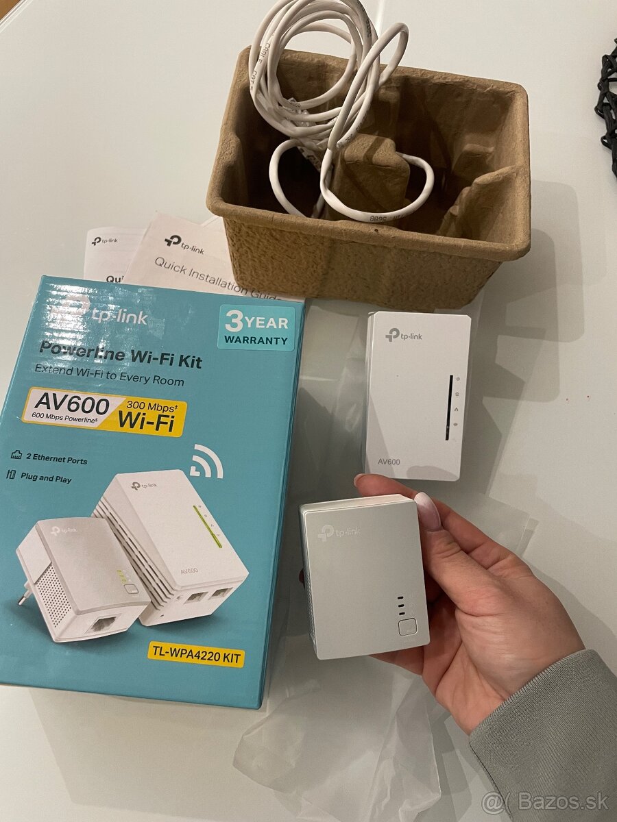 Wi-Fi Extender TP link AV 600 WPA4220 sada