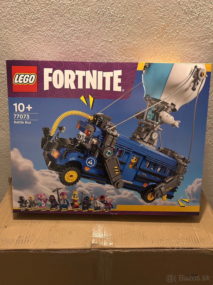 LEGO® Fortnite 77073 Battle Bus