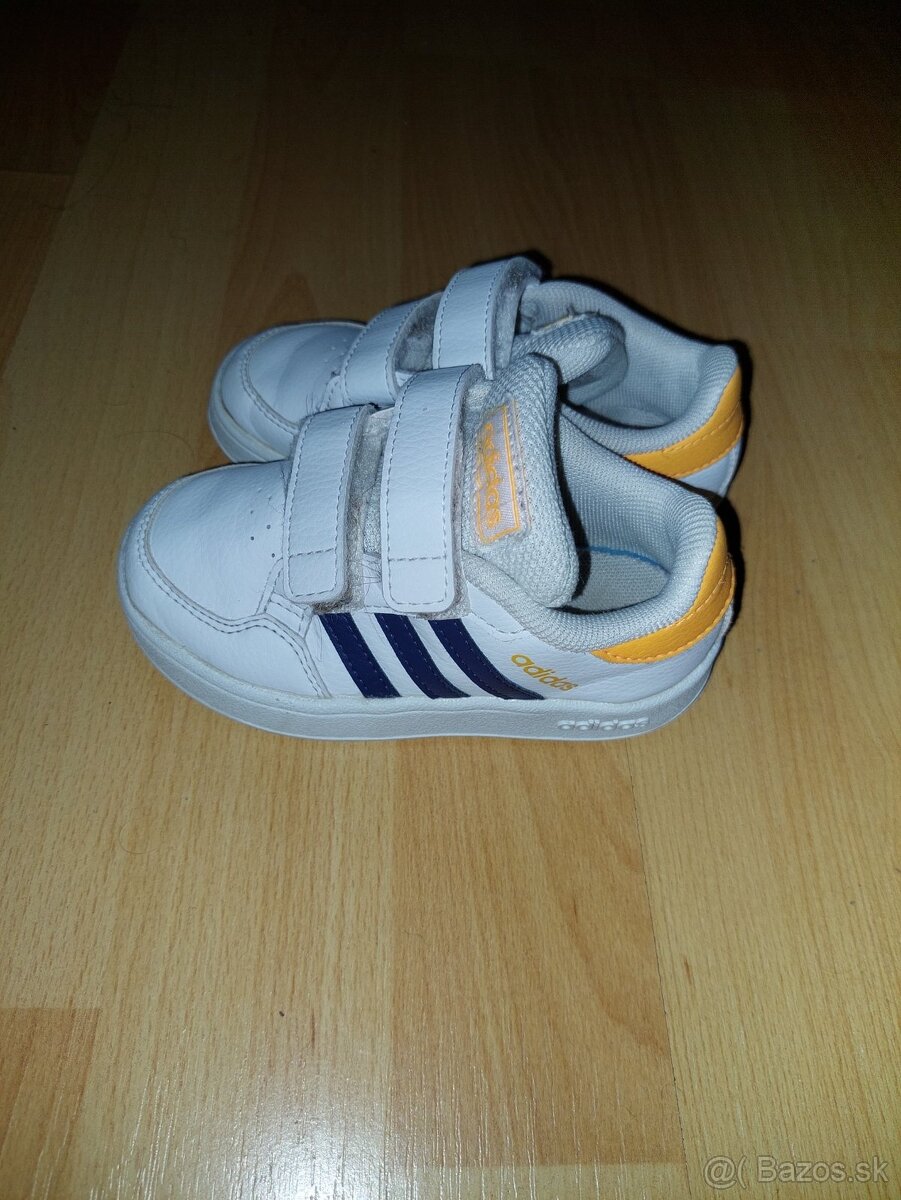 Adidas tenisky 23