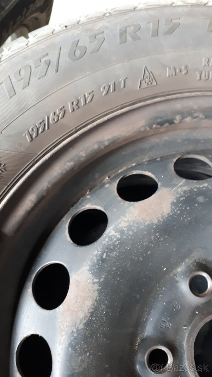 Zimné pneu.na plech.diskoch 195/65 R15