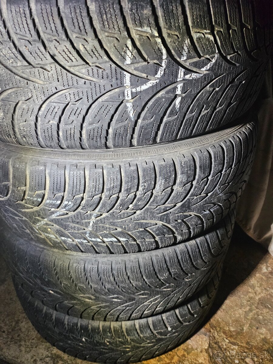 Predám zimne pneumatiky 185/60 R15