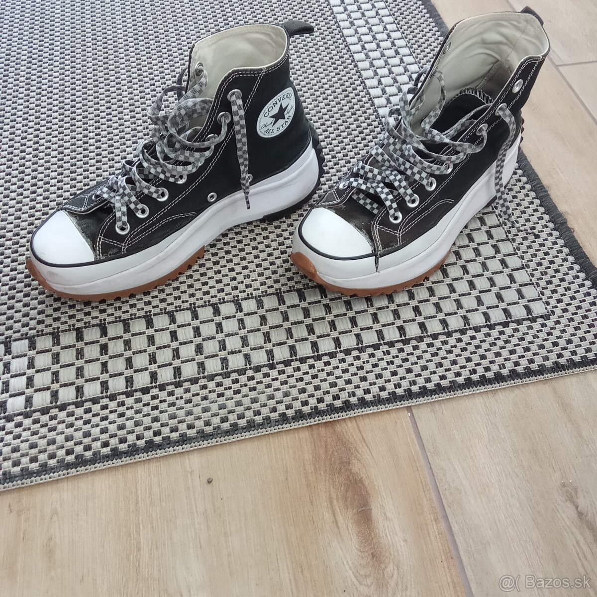 Topánky značky Converse