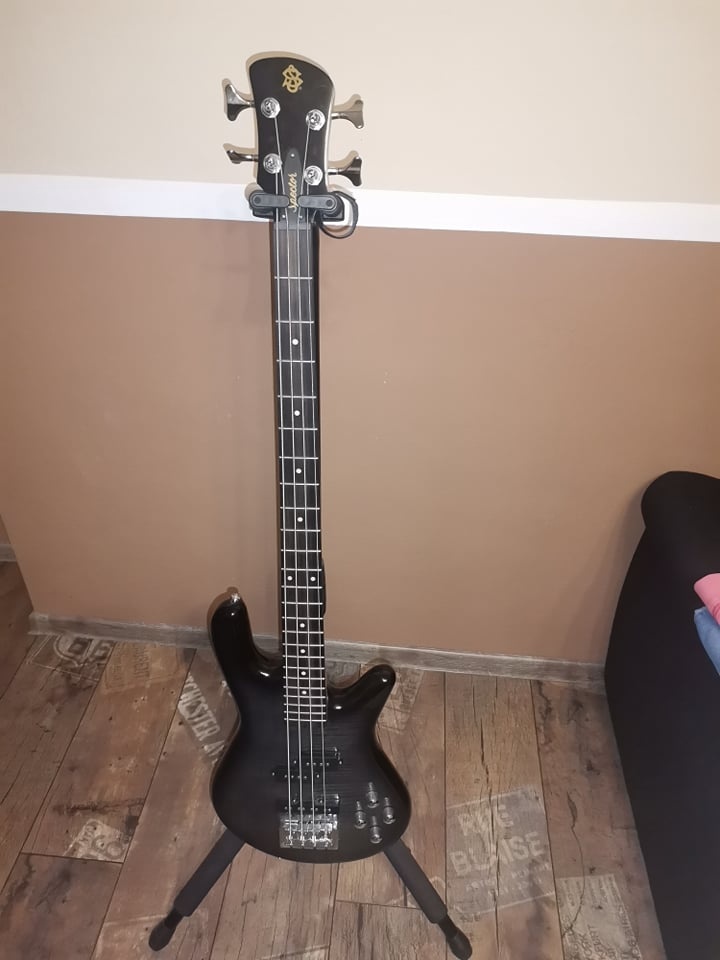 Spector Legend Standard 4 bass