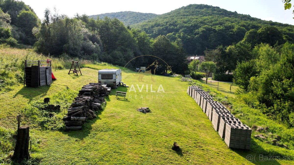 Jedinečná šanca: Exkluzívny stavebný pozemok s panoramatický