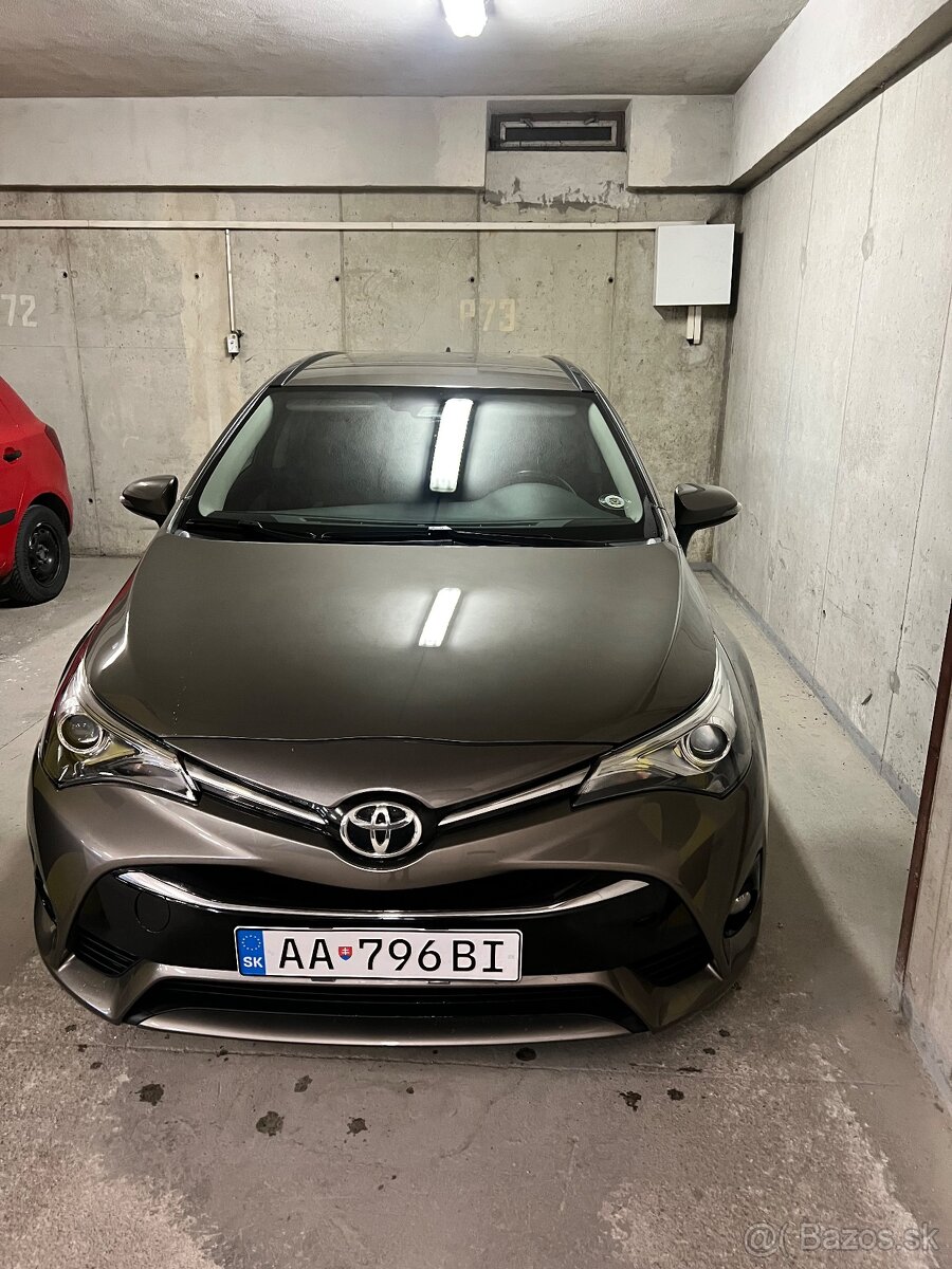 Toyota avensis combi 2018