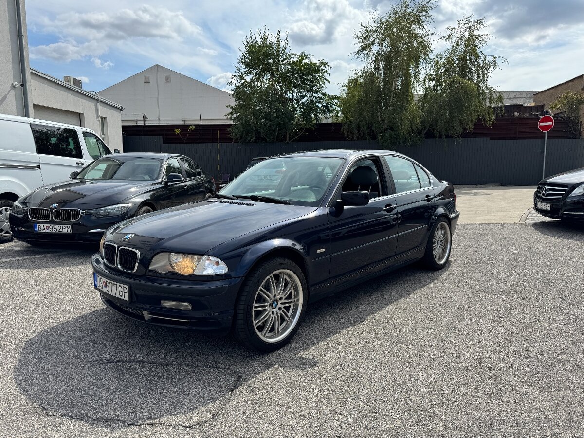 BMW E46 330xi manuál