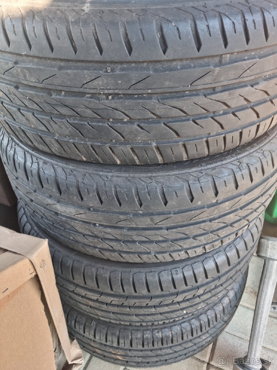 Pneu 205/55R16