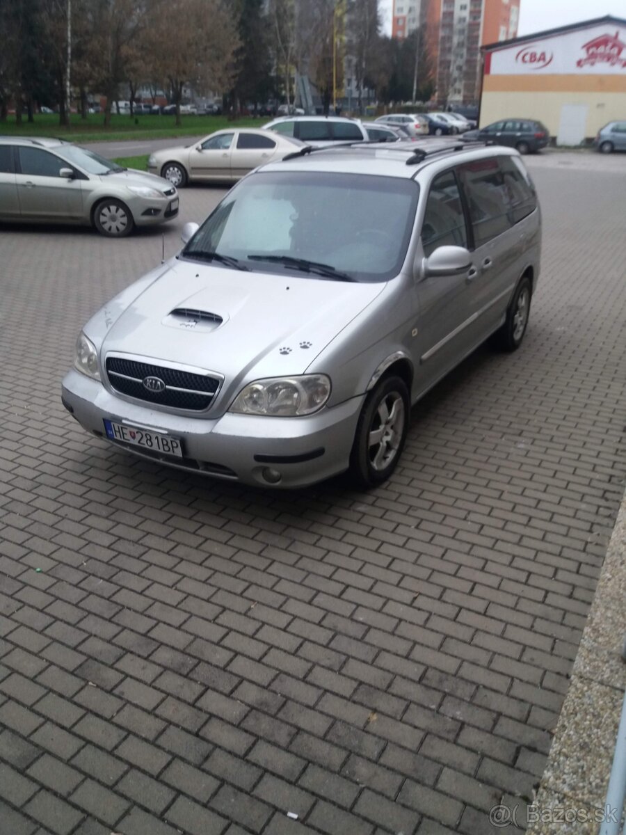 Kia Carnival