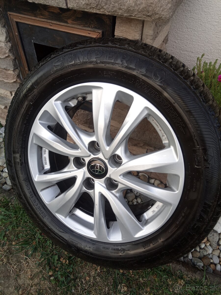 205/60 R16 zimné Toyota disky