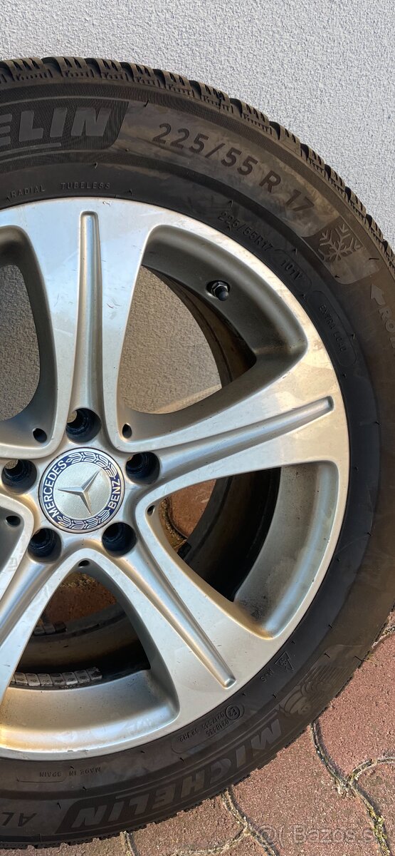 Originál disky Mercedes Benz so zimnými pneu 225/55 R17 V101