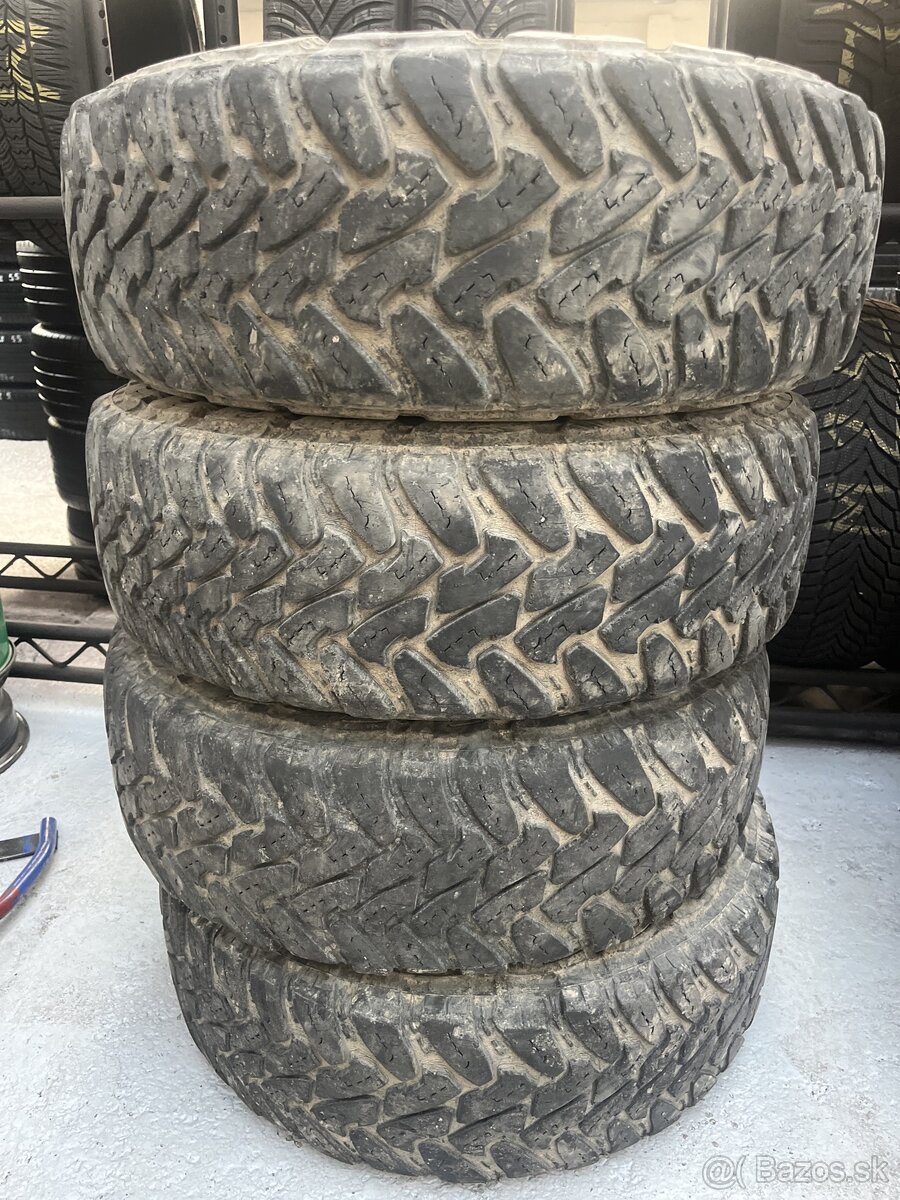 Toyo 265/75 R16 M/T