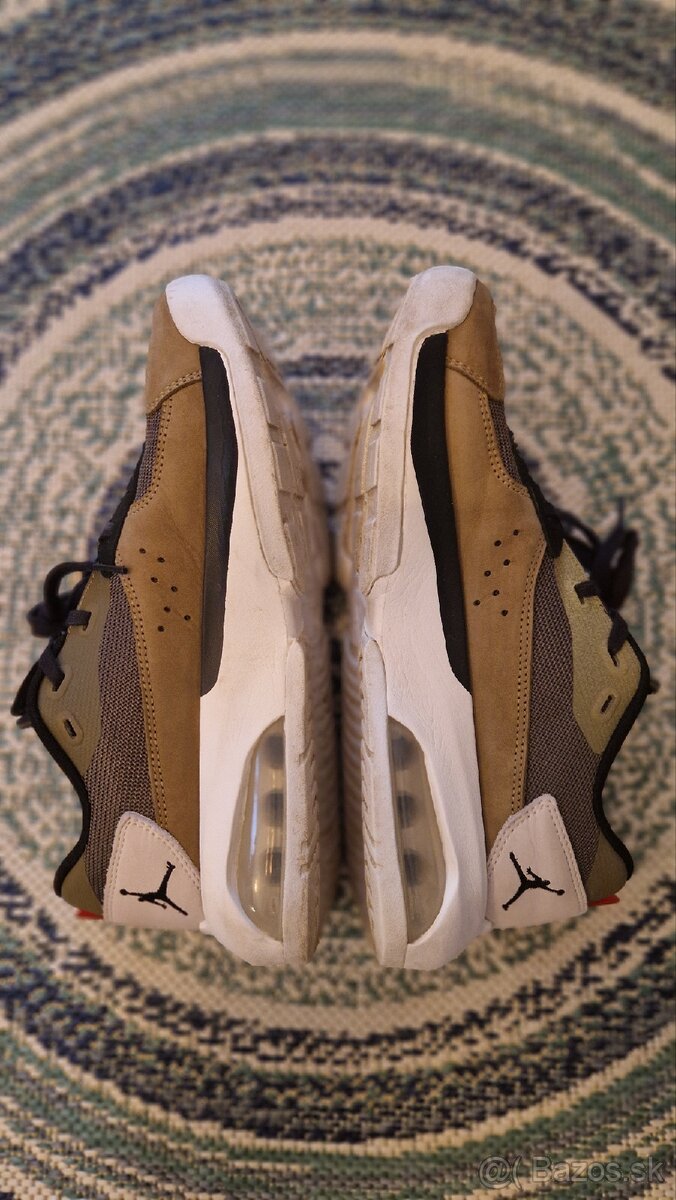 Jordan Air 200E Medium Olive 43