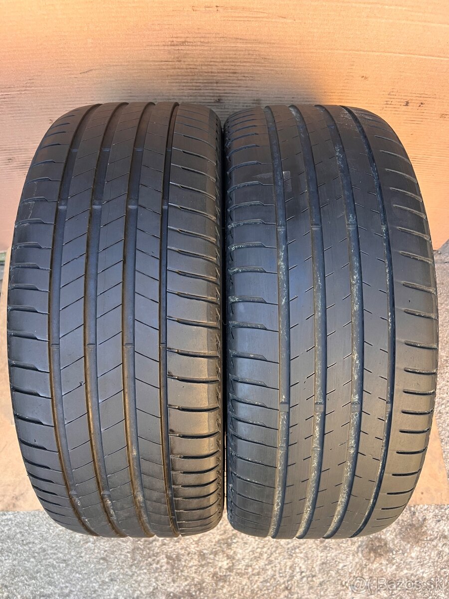 Letné pneumatiky 205/55 R17 Bridgestone dva kusy