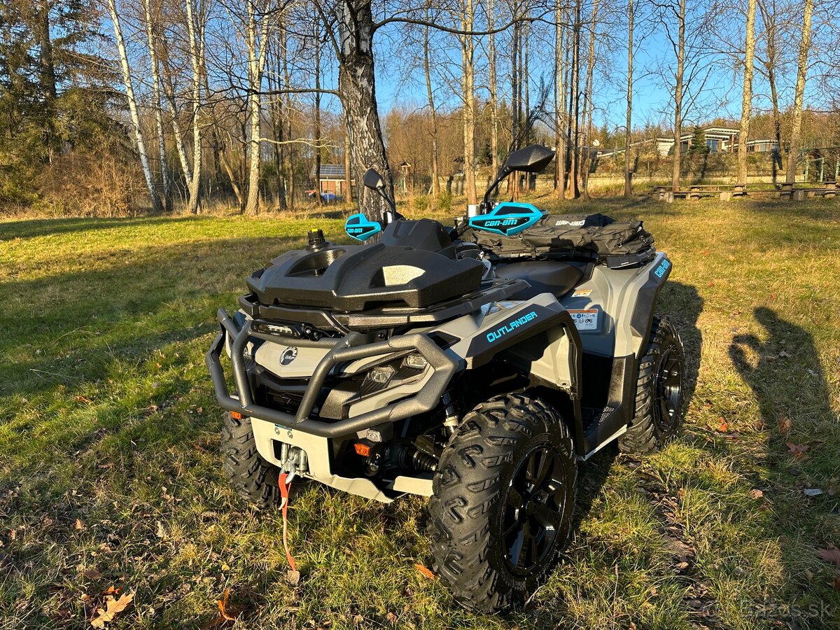 CAN AM OUTLANDER 1000 DPS,2023,VEĽKÁ VÝBAVA,900KM