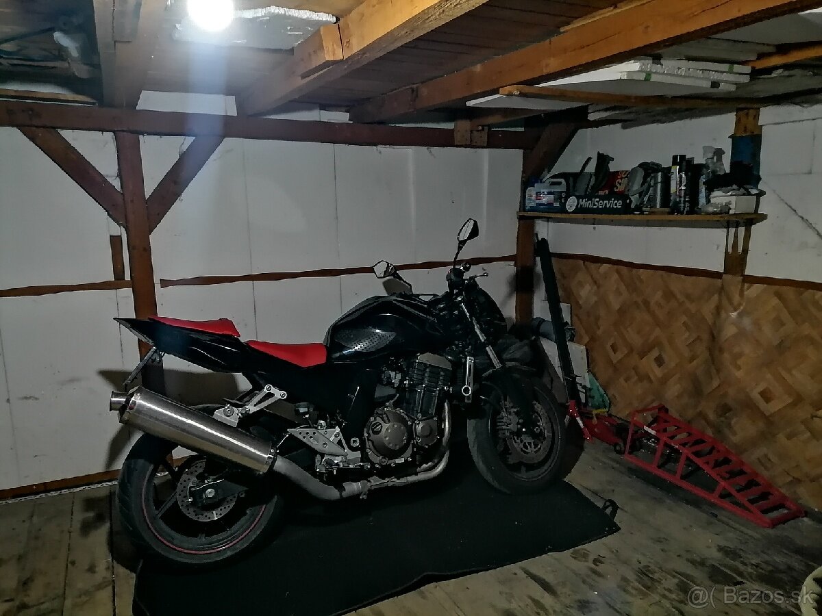 Kawasaki Z750 A2