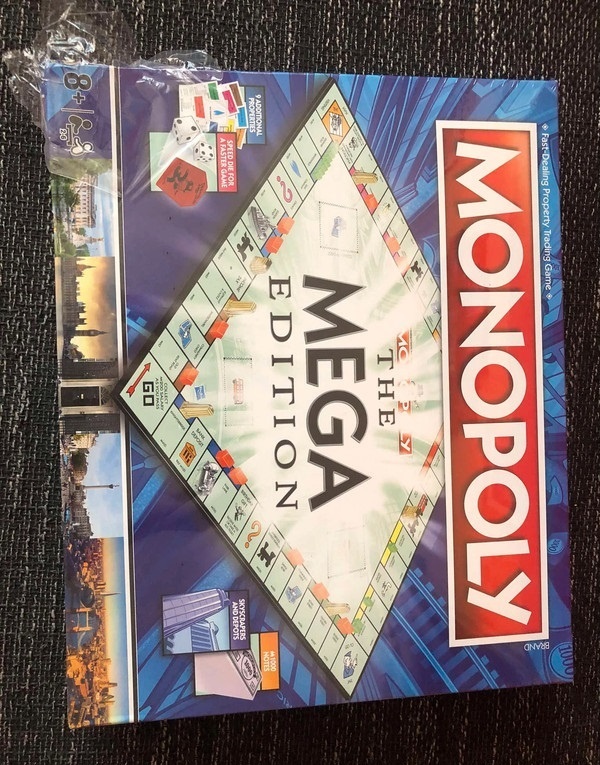 Hra Monopoly Mega Edition (hra v angličtine)