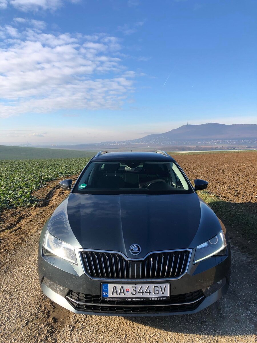 Škoda superb