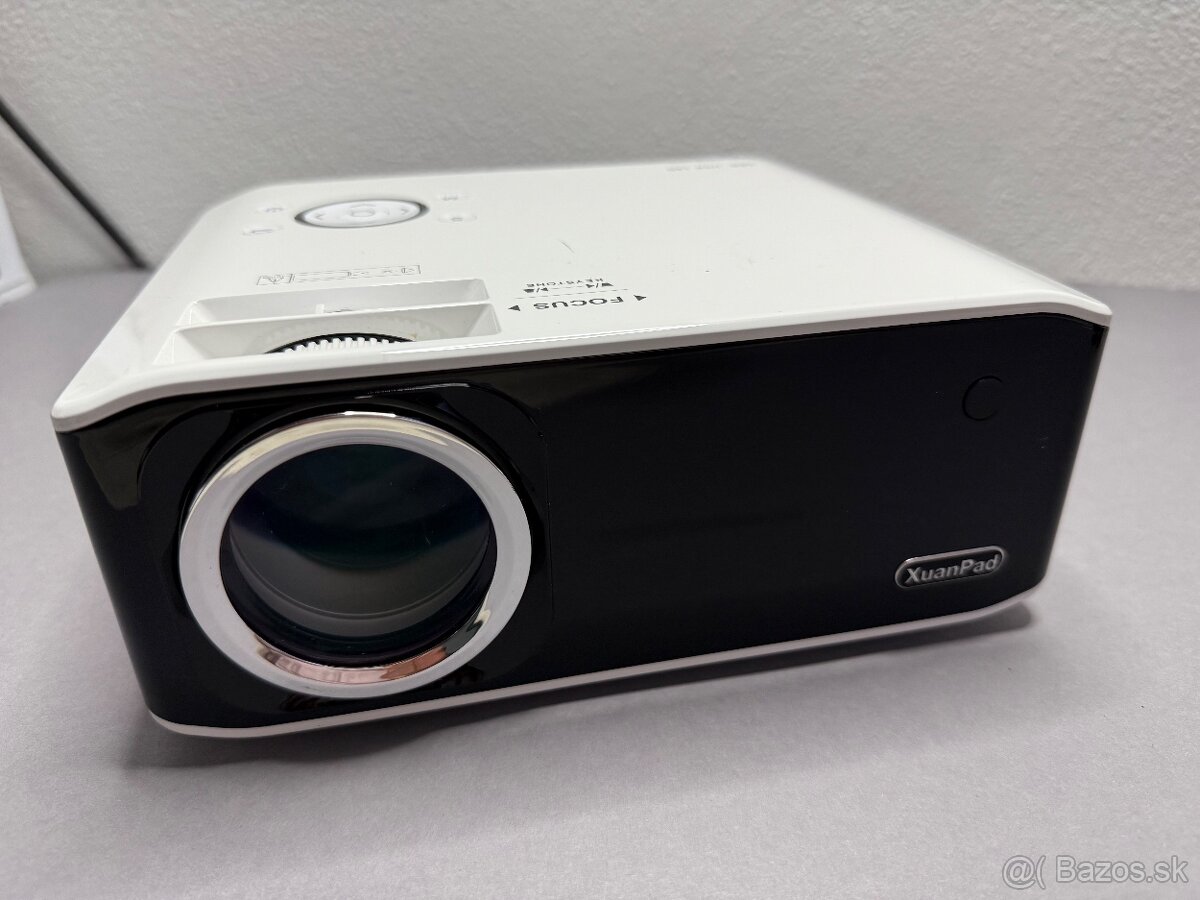 XuanPad V30 Full HD Projector