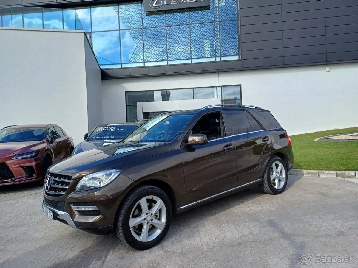 Predam Mercedes-Benz ML , 350 Bluetec 4 matic ,190kw,2015